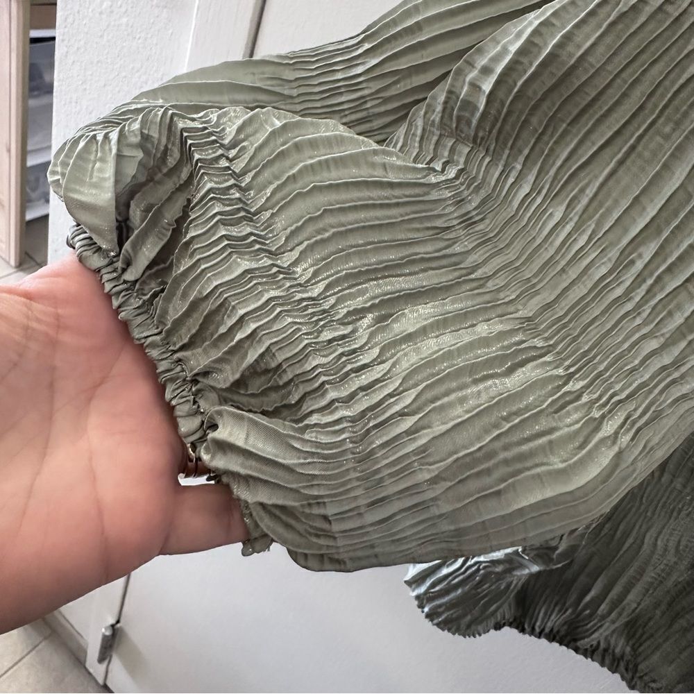 ZARA NWOT Green Metallic top - Picture 4 of 6